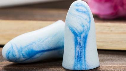 手機調(diào)夜間模式真能護(hù)眼助眠嗎？